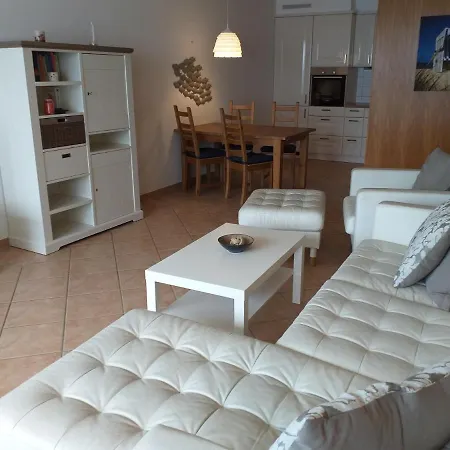 Appartement 211 *